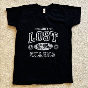 “Lost” Black Graphic T-Shirt Size Small